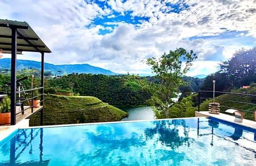 Guatape House | Deluxe GC suite 201