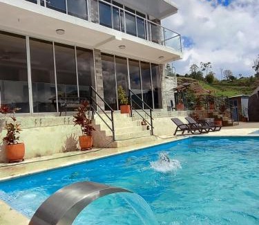 Guatape House | Deluxe GC suite 201