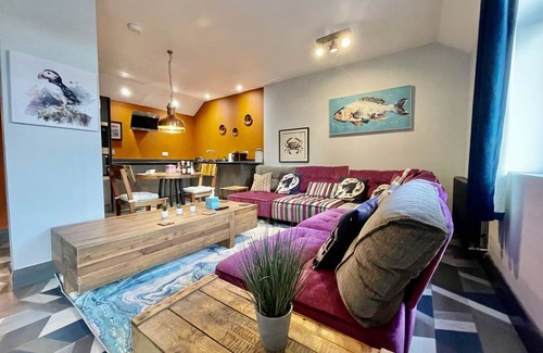 Seahouses Apartment | Deluxe modern self catering for 2- No Pets