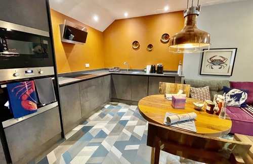 Seahouses Apartment | Deluxe modern self catering for 2- No Pets