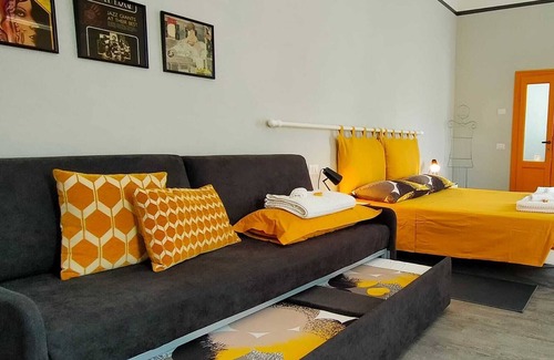 Seregno House | DELUXE ROOM BETWEEN MILANO AND COMO LAKE