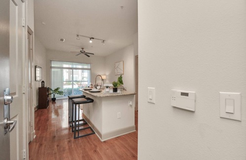 Texas Medical Center Apartment | Deluxe Sunset - Fully Furnished - 5 min NRG Stadium
