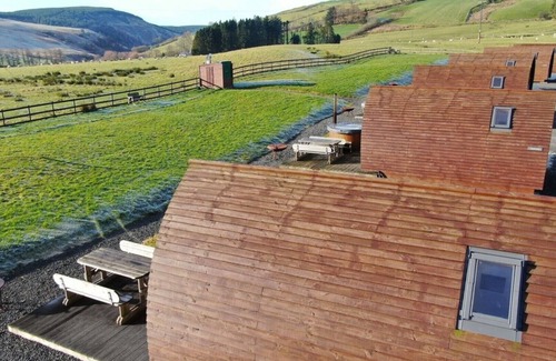 Trefeglwys Cabin | Deluxe Wigwam Cabin With 5 Seater Skargards Regal Hot Tub