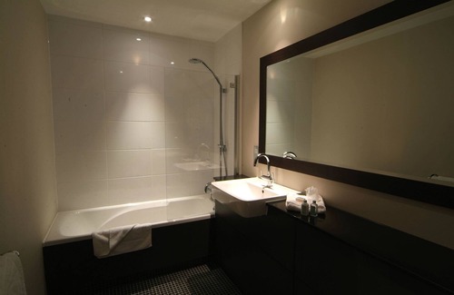 Uxbridge Hotel | Denham Grove