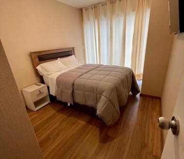 Santa Catalina Apartment | Depa en Av Javier Prado frente a San isi