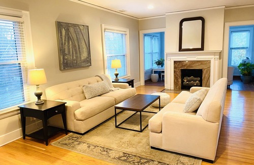 Highlands Douglass House | Derby Rental in Cherokee Park Steps from Famous Barnstable Brown Party