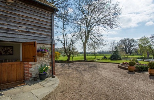 Smarden House | Dering Cottage - Two Bedroom House, Sleeps 3