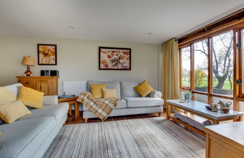Smarden House | Dering Cottage - Two Bedroom House, Sleeps 3