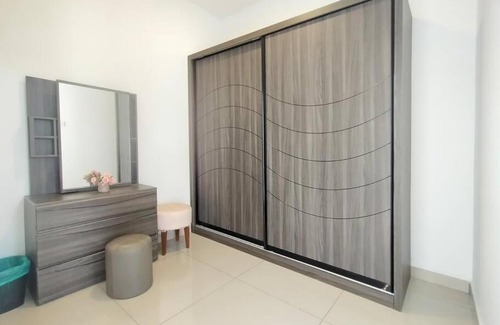 Bandar Penawar House | Desaru Spacious 36pax Bungalow with Netflix near Beach
