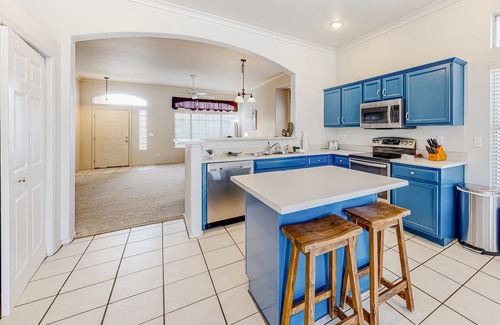 Ocotillo House | Desert escape with a pool, enclosed yard & washer/dryer - close to downtown