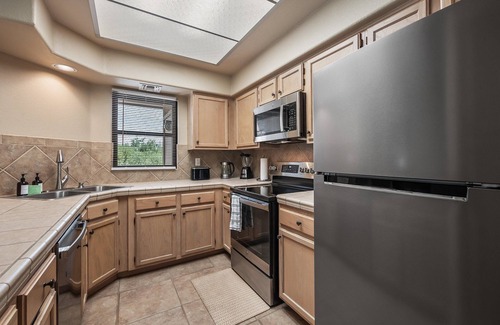 Tucson Condo | Desert Oasis - Pool, spa, more!
