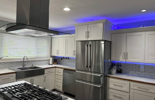 Yakima House | Desert Oasis with in ground pool, 4 bedrooms, 3 baths in the heart of Yakima!