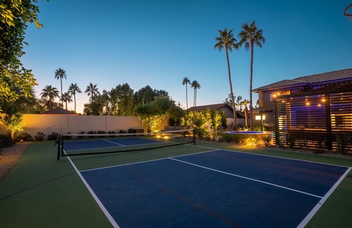 Shea Ranchos House | Desert Pickle-ball Paradise in Scottsdale