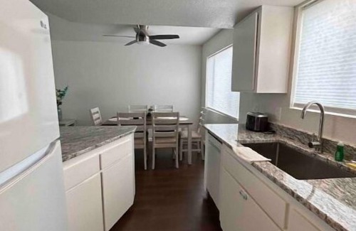 Lake Havasu City Apartment | Desert Rose - Fully Renovated, Close to lake and trails, boat RV parking. Clean!