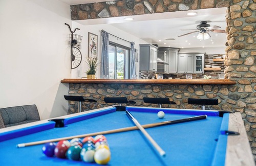 Yucca Valley House | Desert Ruby: Stargaze, Spacious, Hot Tub, Fire pit, Fenced, Pet Friendly