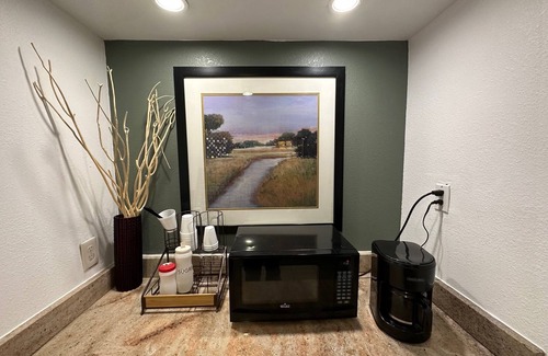 Northeast Heights Hotel | Desert Sands Inn & Suites