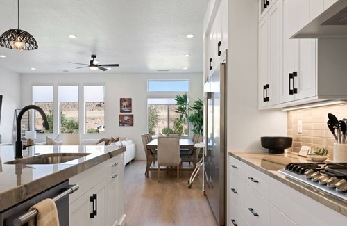 St. George House | Desert Sands Oasis at Desert Color (by Ember Stays)