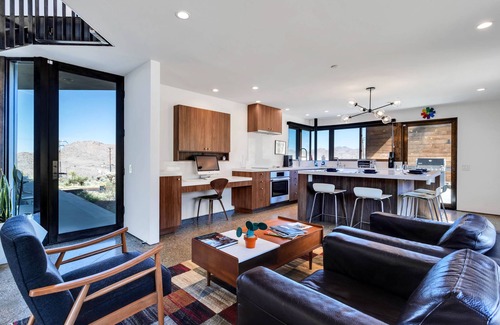 Joshua Tree Highlands House | Desert stunner in Joshua Tree with mountain view - near town & park entrance
