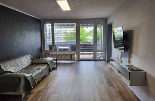 Leinfelden-Echterdingen Condo | Design 3 room apartment trade fair/airport