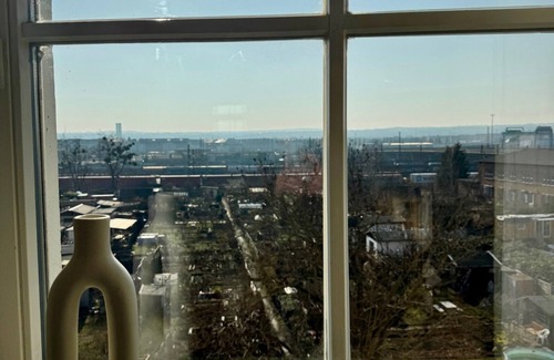 Friedrichstadt Apartment | Design Apartment I Center I Green