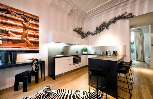 Chatelain Apartment | Design Apartment with Spacious Terrace in Quartier Louise-Châtelain