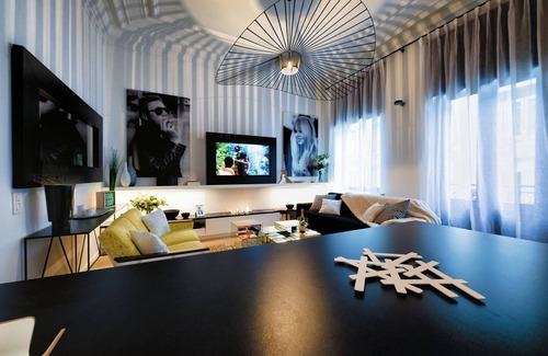 Chatelain Apartment | Design Apartment with Spacious Terrace in Quartier Louise-Châtelain