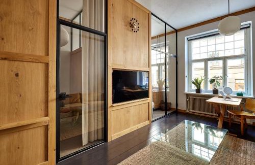Ullanlinna Apartment | Design district gem, private sauna