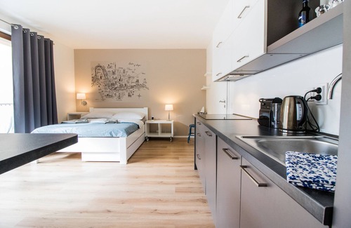 Nusle Apartment | ๐ซ๐๐๐๐๐ ๐๐๐๐
๐๐ w/Patio, 10 min to Centre, 10 years of experience