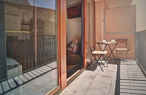 Nusle Apartment | ๐ซ๐๐๐๐๐ ๐๐๐๐
๐๐ w/Patio, 10 min to Centre, 10 years of experience