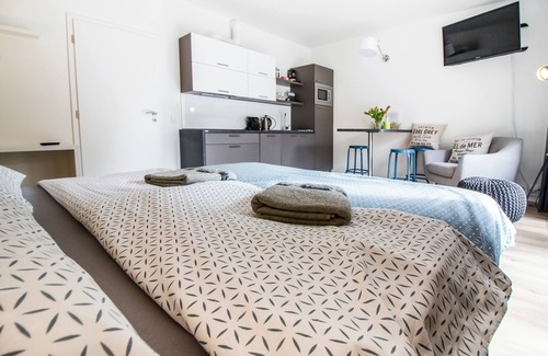 Nusle Apartment | ๐ซ๐๐๐๐๐ ๐๐๐๐
๐๐ w/Patio, 10 min to Centre, 10 years of experience