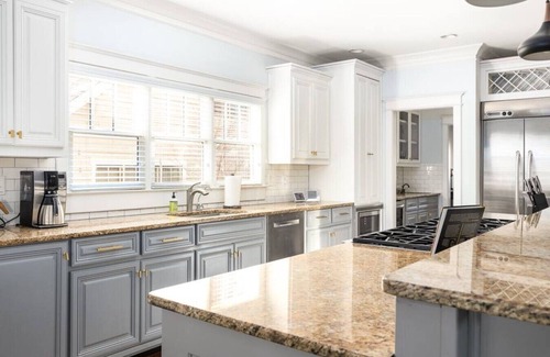 East Side House | Designer Atlanta Home — Walkable to Emory & Downtown