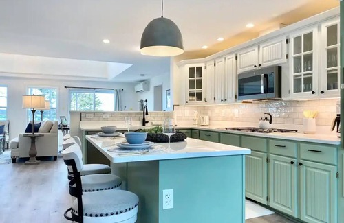 Corea Ski Chalet | Designer Beachfront Chalet w/Theater, Arcade & Beach Firepit Near Schoodic