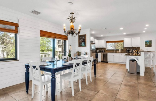 Juno Beach Condo | Designer Beachside Serenity– Steps to the Beach!