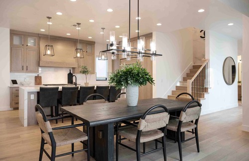 St. George House | Designer Digs: Desert Color Lagoon + Beaches