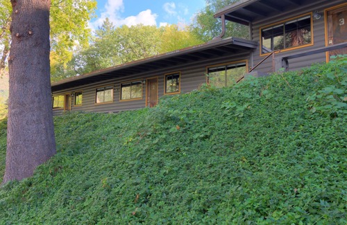 West Sedona Cabin | Destination Oak Creek 8 1 Bedroom Apts by RedAwning