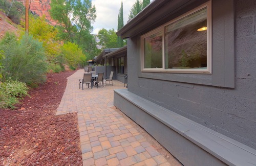 West Sedona Cabin | Destination Oak Creek 8 1 Bedroom Apts by RedAwning