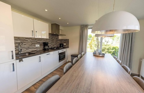 Lochem House | Detached chalet with 5 bedrooms and 2 bathrooms