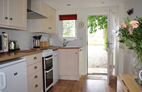 Saxmundham Cottage | Detached cosy cottage for 2 in rural Suffolk countryside