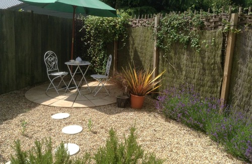 Saxmundham Cottage | Detached cosy cottage for 2 in rural Suffolk countryside