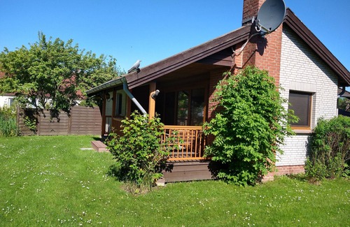 Garding House | Detached holiday home with a large garden