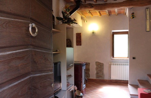 SantʼAndrea di Compito House | Detached house for 4 people in the green Tuscan hills 7 km from Lucca