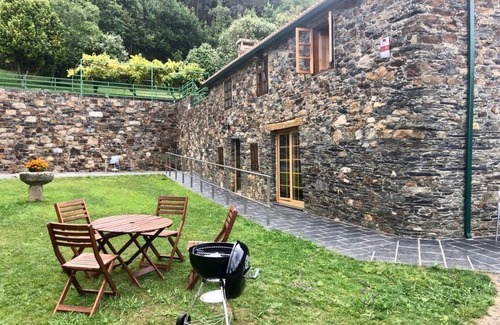 Valdovino House | Detached house in Pazo Gallego near the beach
