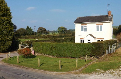 Leek Cottage | Detached Rural Cottage in Idyllic Location with 3 acre safe secure 6ft dog field