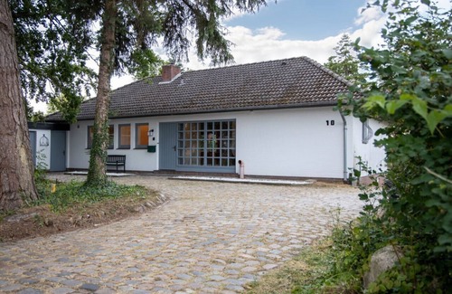 Garding House | Detached vacation home for 12 people with spacious garden and sauna just a short distance from