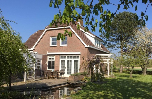 Dishoek Villa | Detached Villa for 8 people in Dishoek 500 meters from the beach and sea