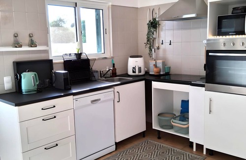 Lagoa e Carvoeiro Villa | Detached villa in the middle of nature with sea views. A 20-minute walk to the beach