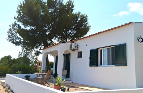 Lagoa e Carvoeiro Villa | Detached villa in the middle of nature with sea views. A 20-minute walk to the beach