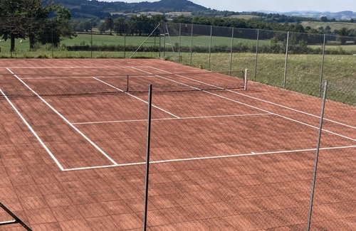 Brion House | Detached wing of a castle with a pool near Autun (5 km)