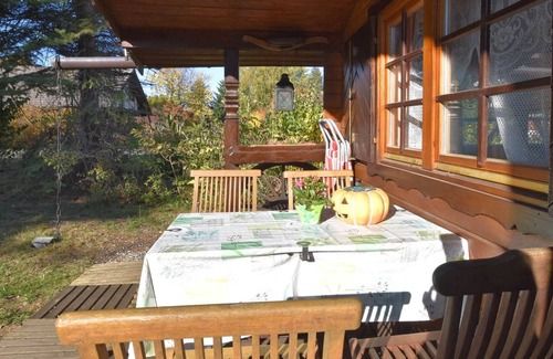 Battenhausen House | Detached wooden house with fireplace and large garden near Bad Wildungen