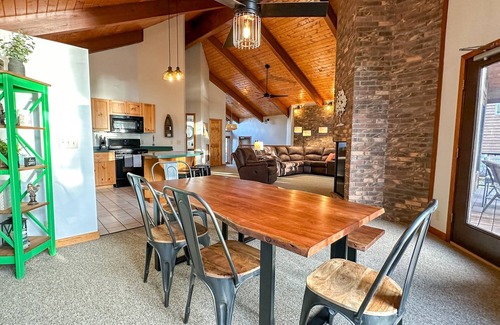 Grand Marais House | Devil Track Lake Home